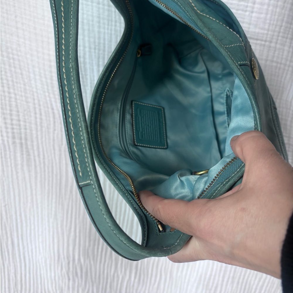 Vintage Y2K Coach Teal Leather Shoulder Bag with Front Pocket - Picture 6 of 12